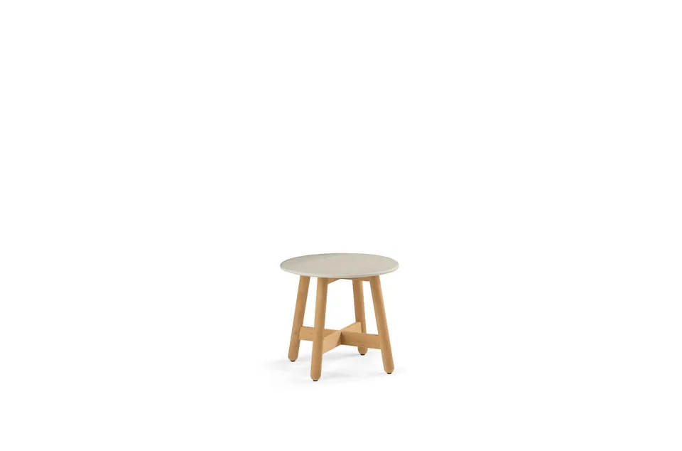 Dedon Mbrace side table, studio photo