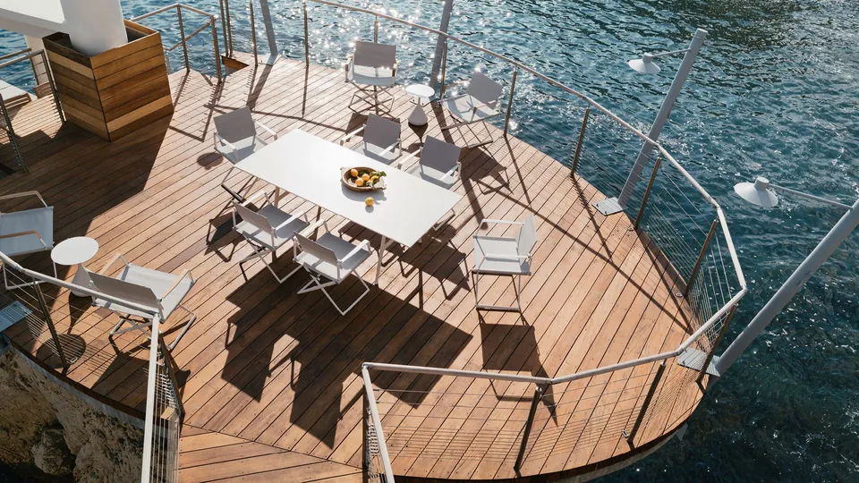 Dedon Seax outdoor furniture, set up outdoors